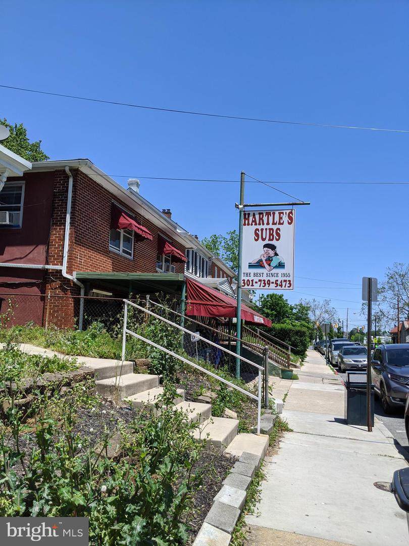 635 Potomac Street - Photo 1