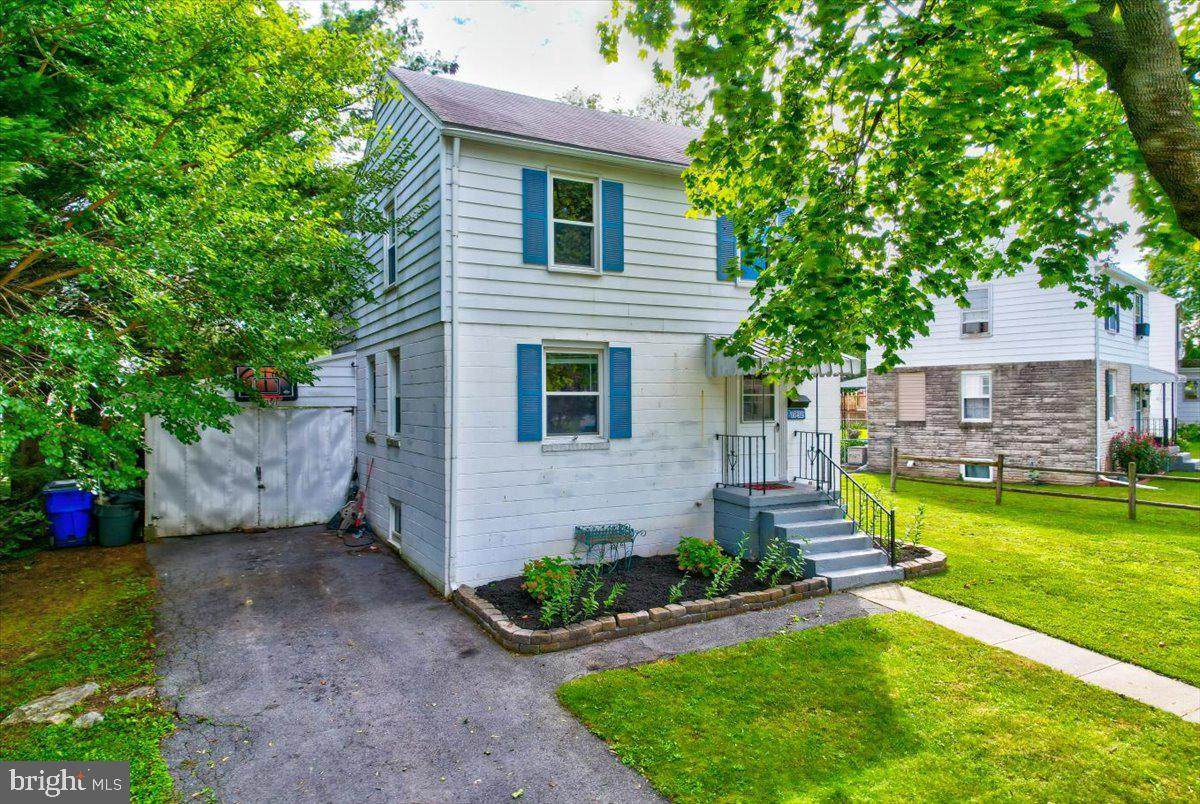 1132 Beechwood Drive - Photo 1