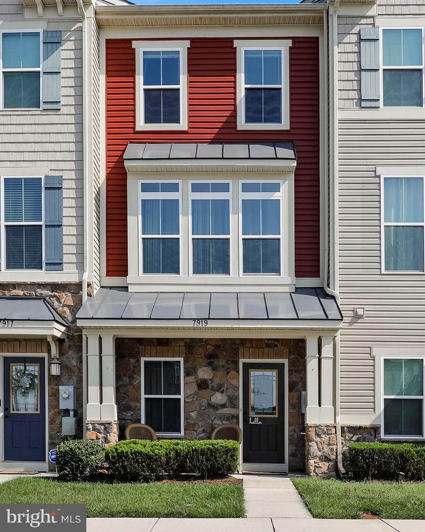 7919 Trailview Crossing - Photo 1