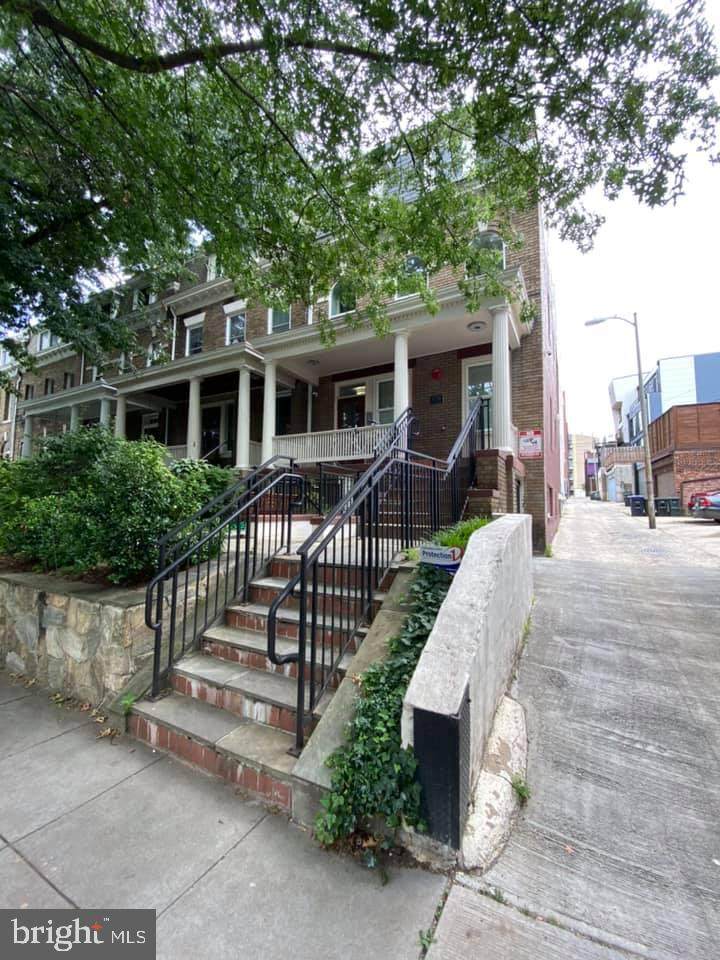 1726 Lanier Place - Photo 1