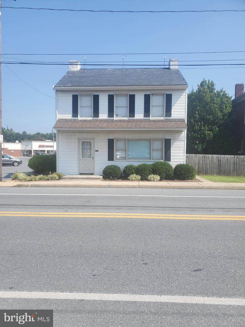 305 Main Street - Photo 1