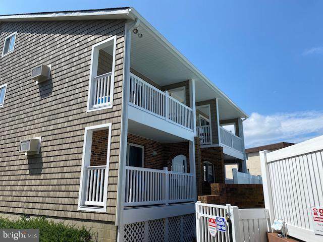 14402 Tunnel Avenue - Photo 1