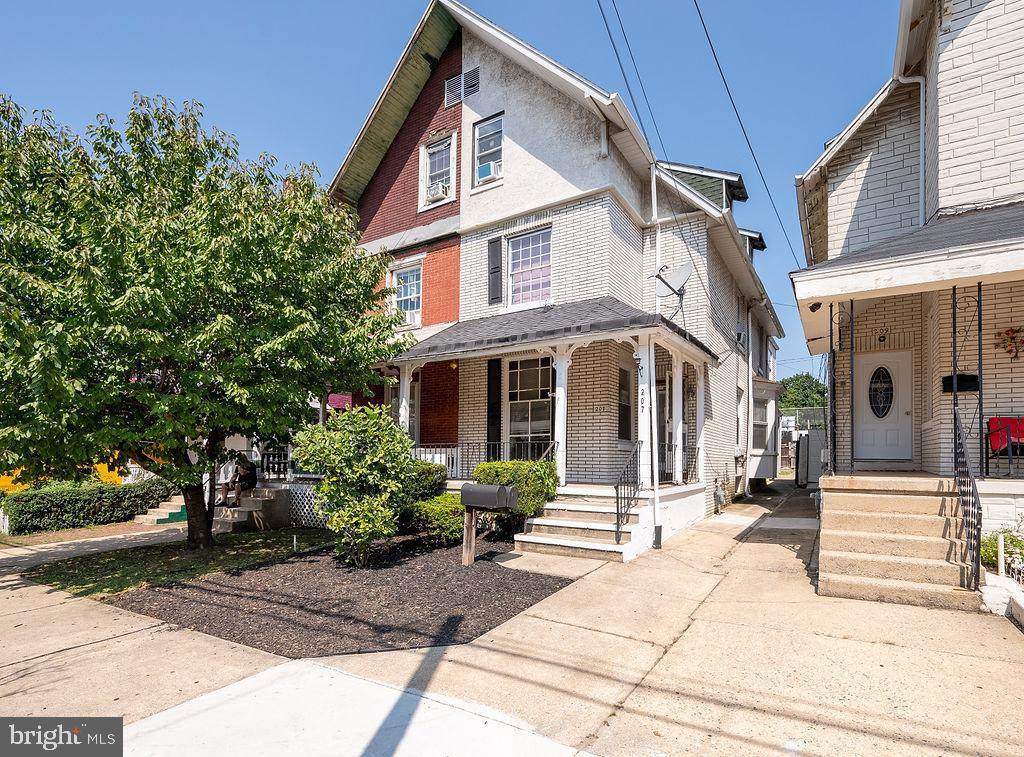 207 Greenwich Street - Photo 1
