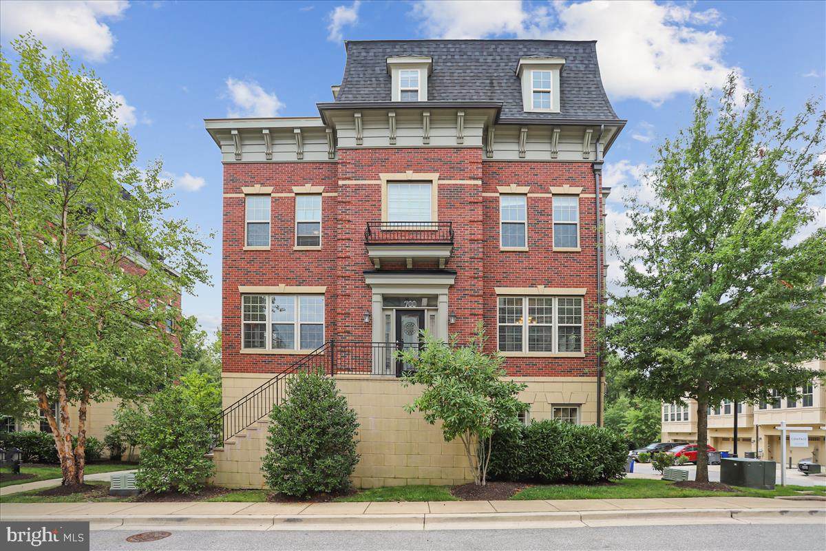 700 Quayside Court - Photo 1