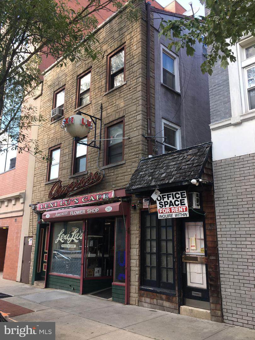 212 Broad Street - Photo 1