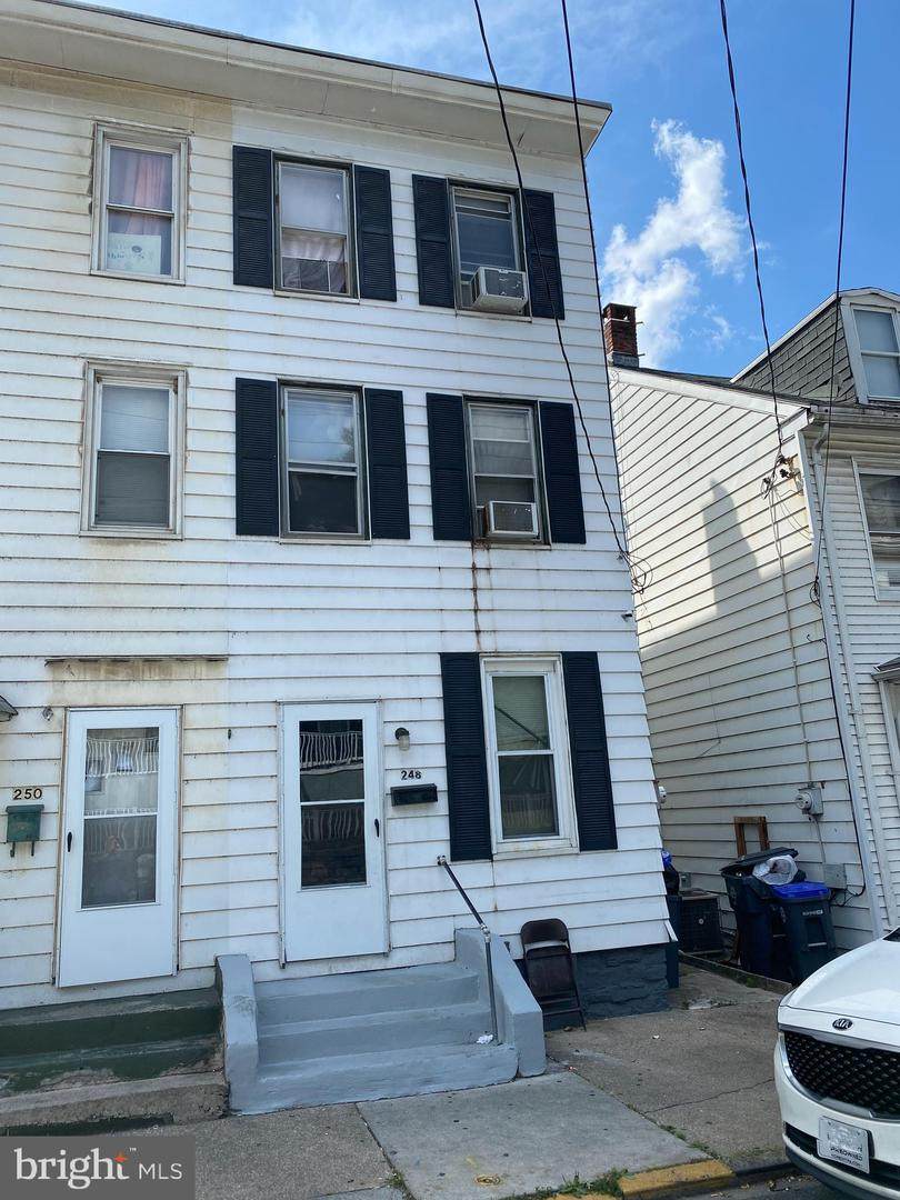 248 2ND Street - Photo 1