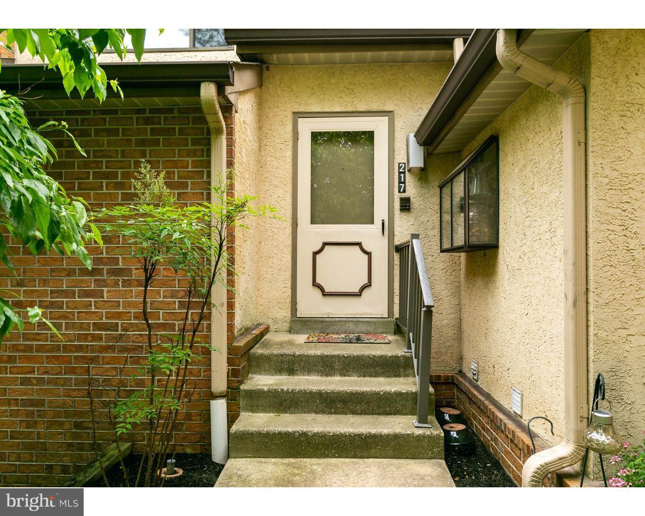 217 Augusta Circle - Photo 1