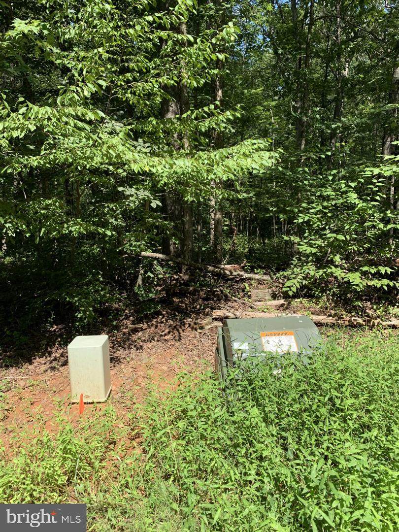 Hart Ct - Photo 1