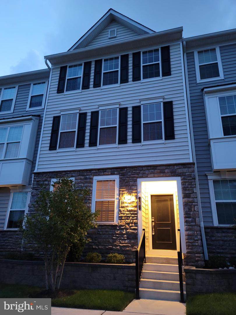 5 Nottingham Lane - Photo 1