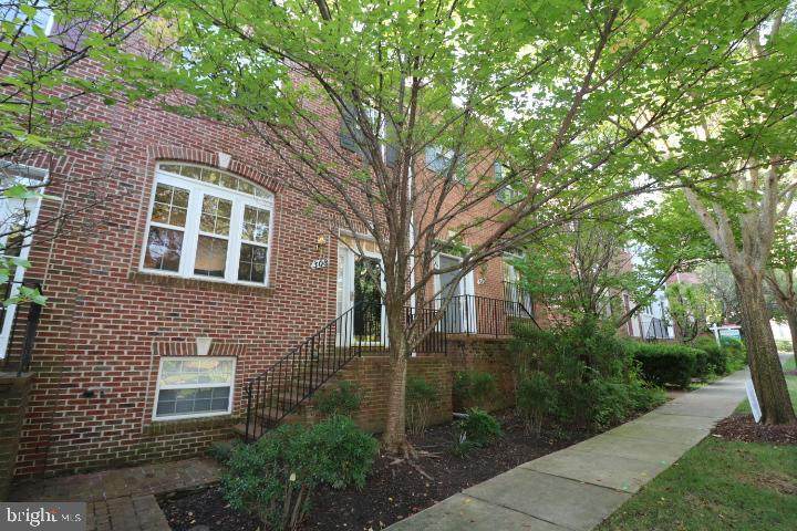308 Garden View Square - Photo 1