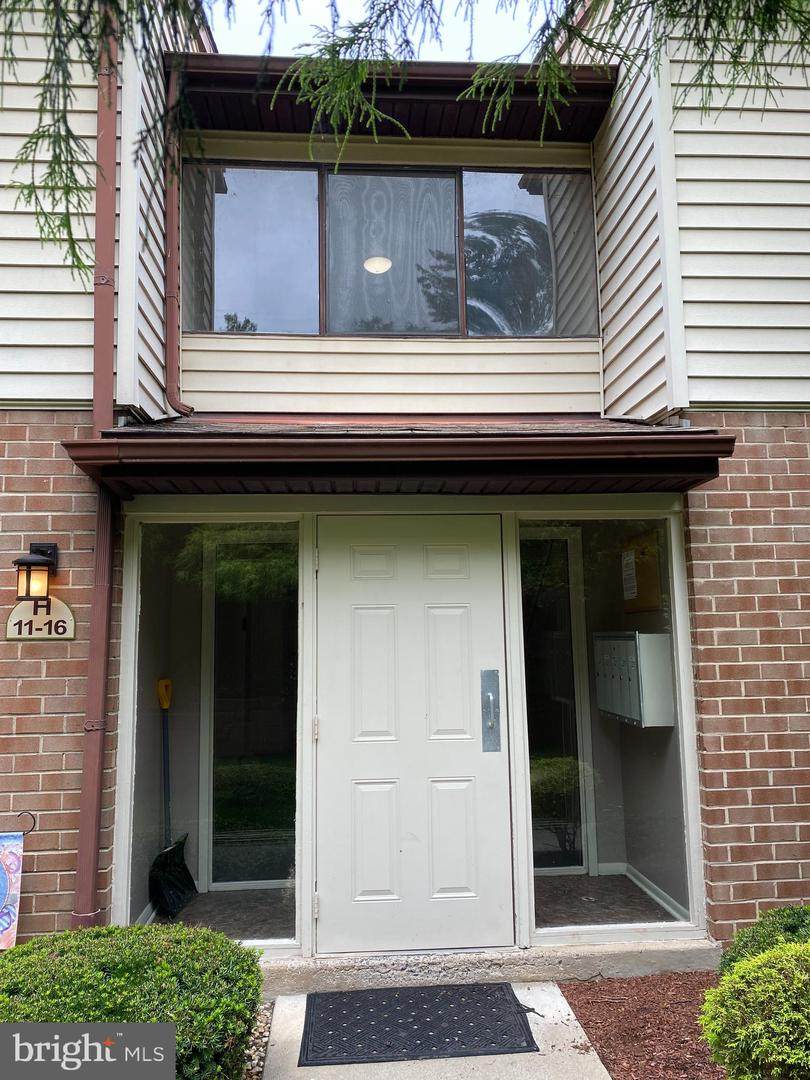 280 Bridgewater Road - Photo 1