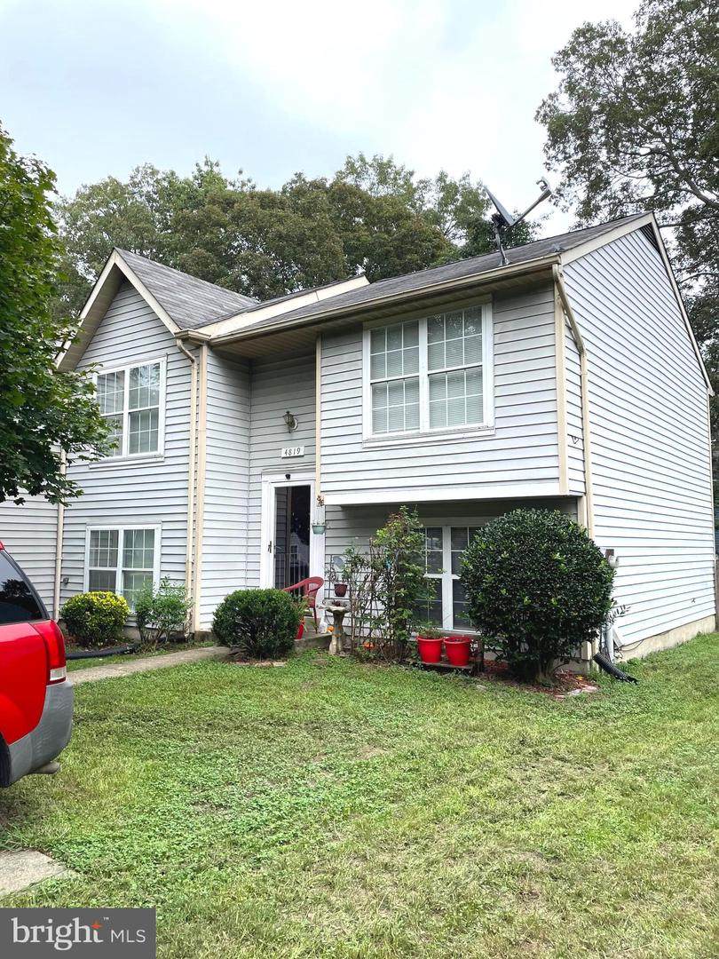 4819 Kingfisher Court - Photo 1