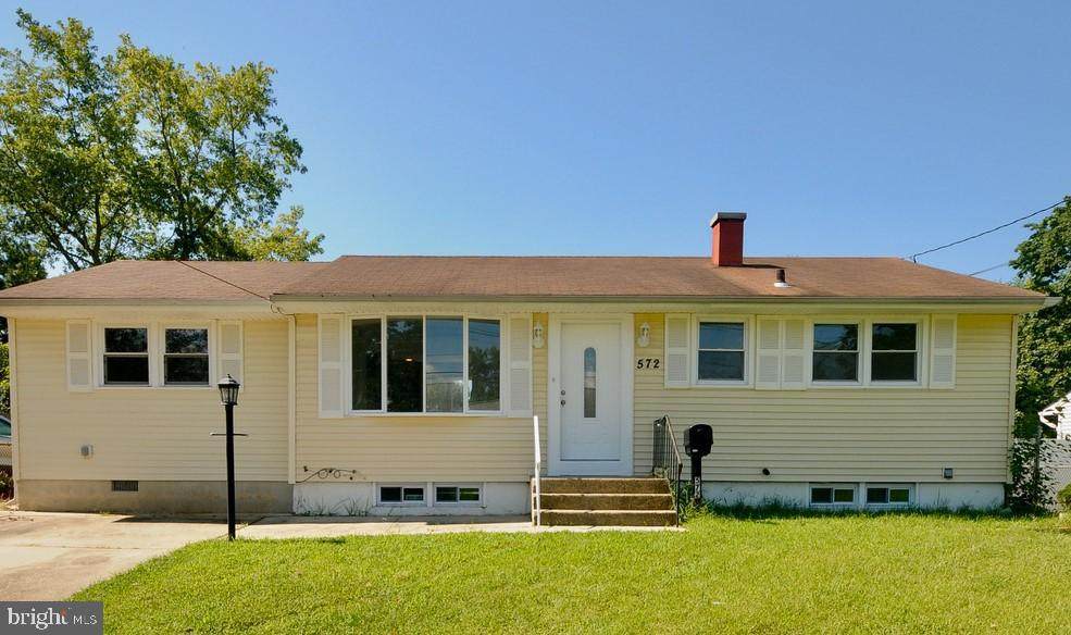 572 Lehigh Avenue - Photo 1