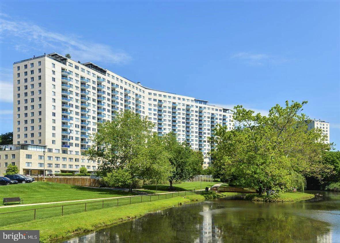 10201 Grosvenor Place - Photo 1