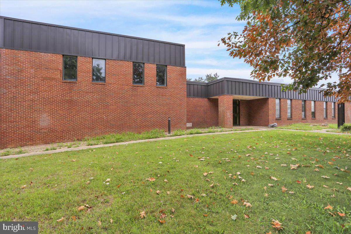 1050 Spring Street - Photo 1