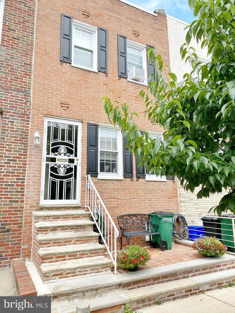 2814 12TH Street - Photo 1