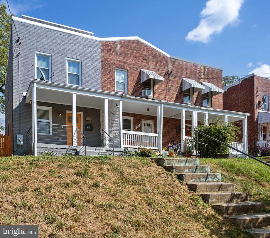 1514 41ST Street - Photo 1