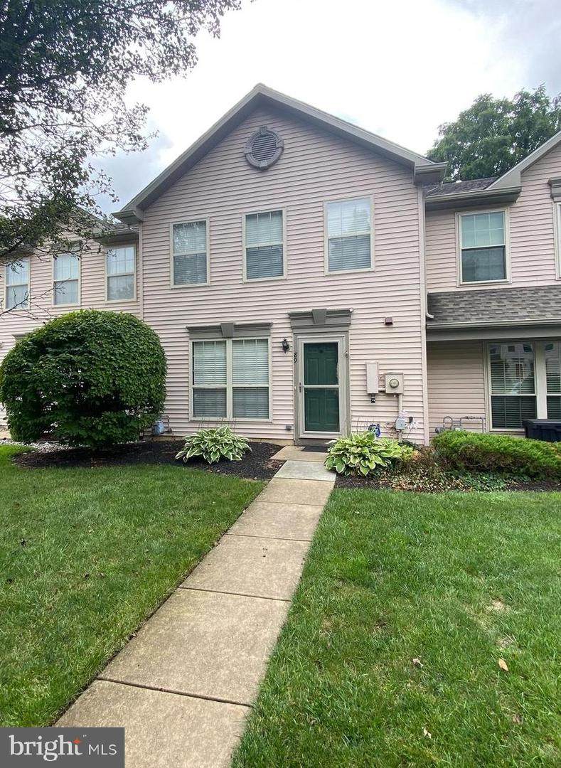 89 Forest Court - Photo 1