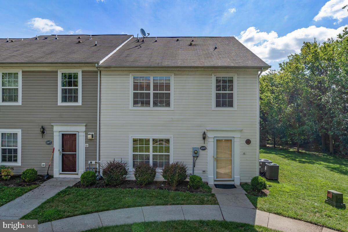 43579 Patching Pond Square - Photo 1
