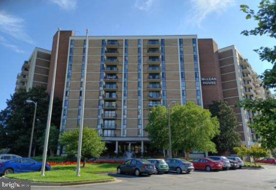 6800 Fleetwood - Photo 1
