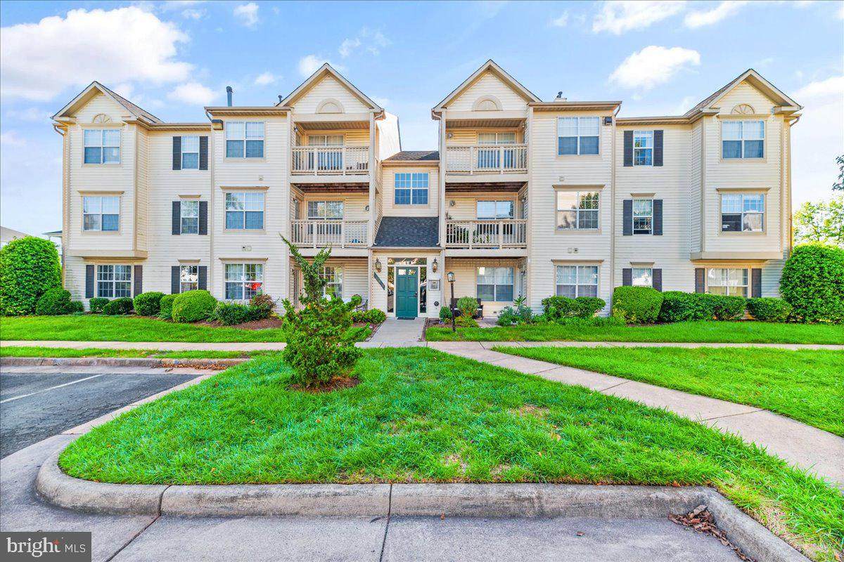 11010 Koman Circle - Photo 1