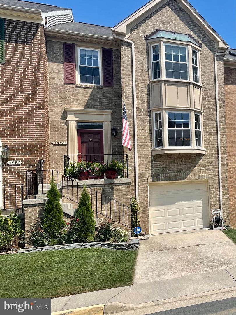 5990 Norham Drive - Photo 1
