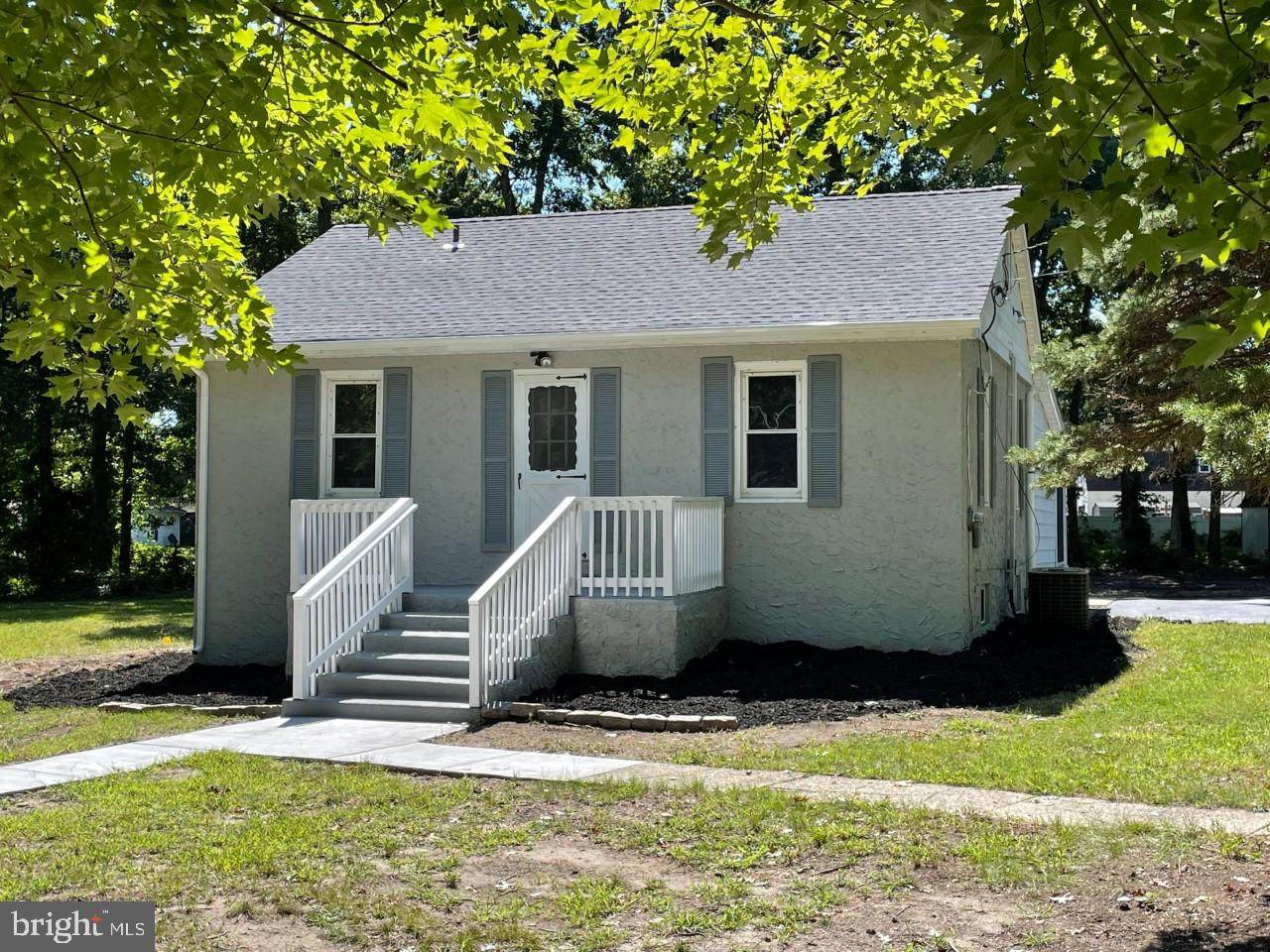 810 Wildwood Avenue - Photo 1