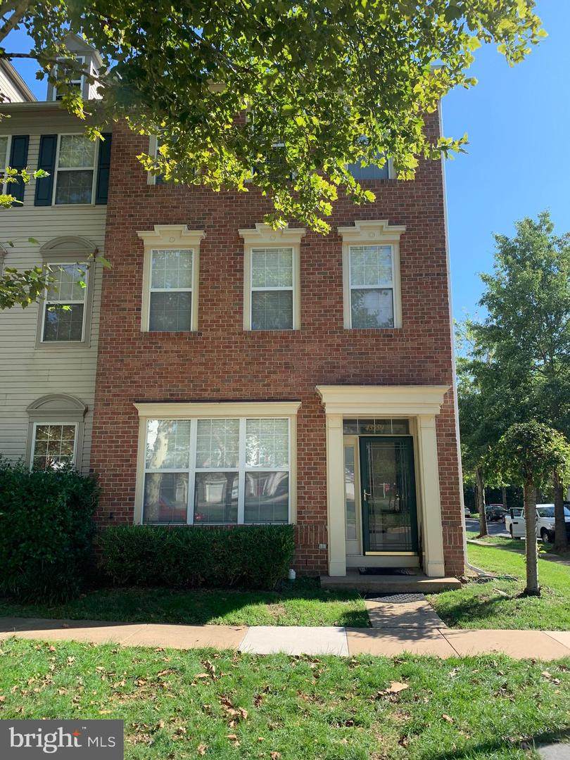 43559 Mink Meadows Street - Photo 1