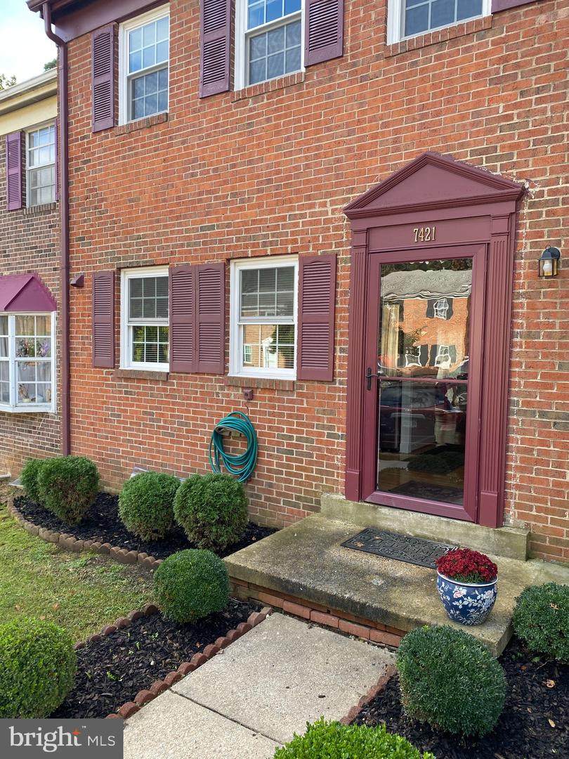 7421 Larne Lane - Photo 1