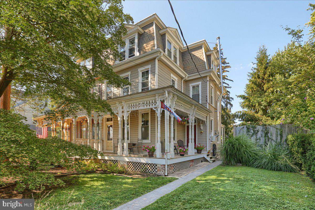 111 Froelich Avenue - Photo 1