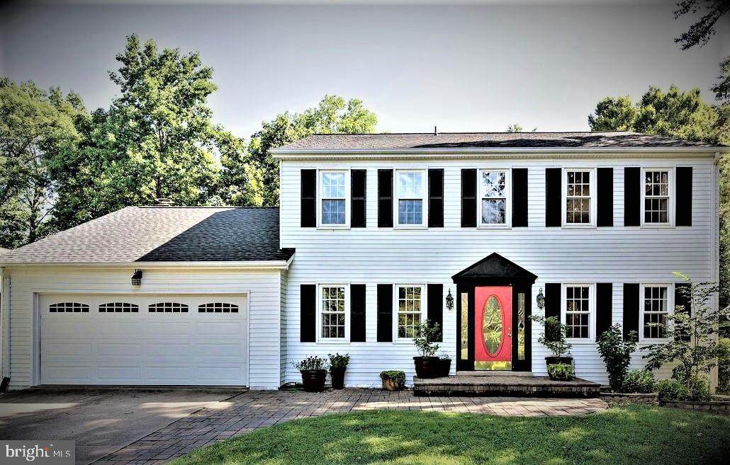 1018 Columbus Drive - Photo 1