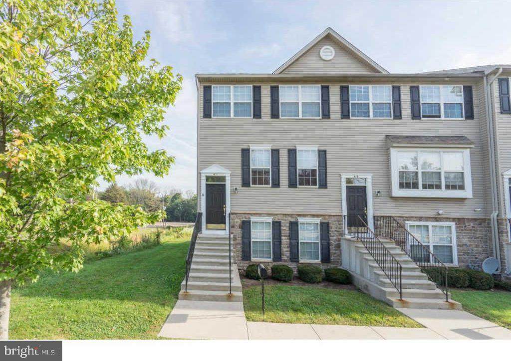 437 Main Street - Photo 1