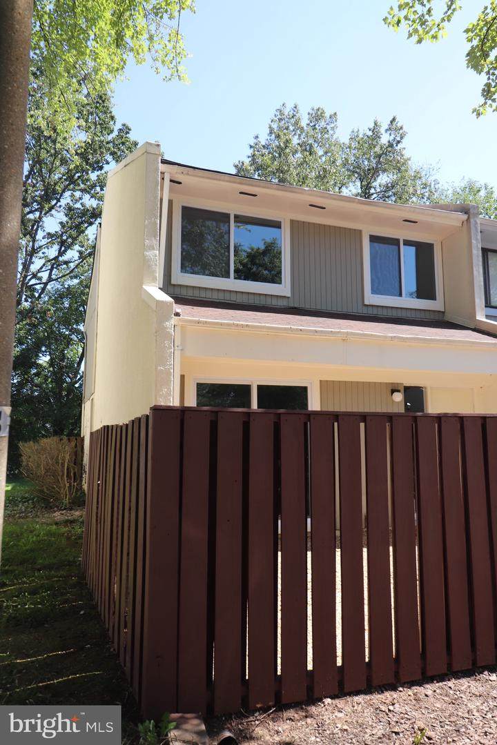 2217 Southgate Square - Photo 1