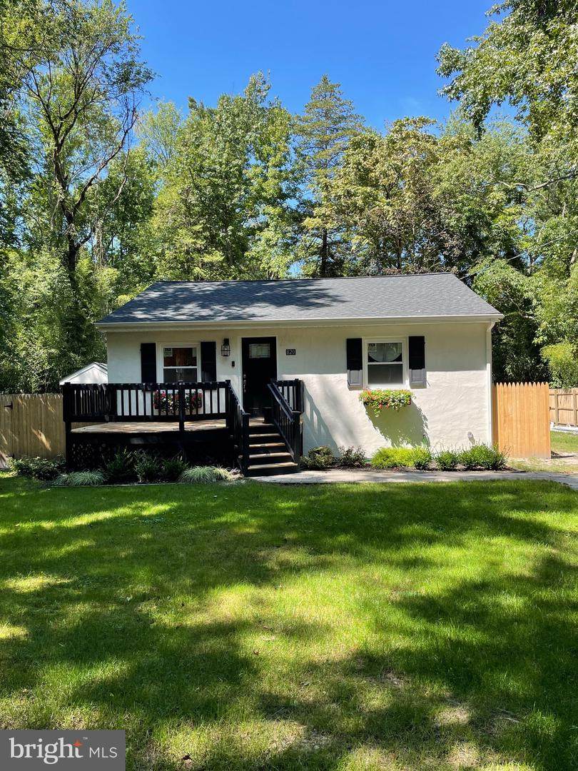 820 Beechwood Avenue - Photo 1