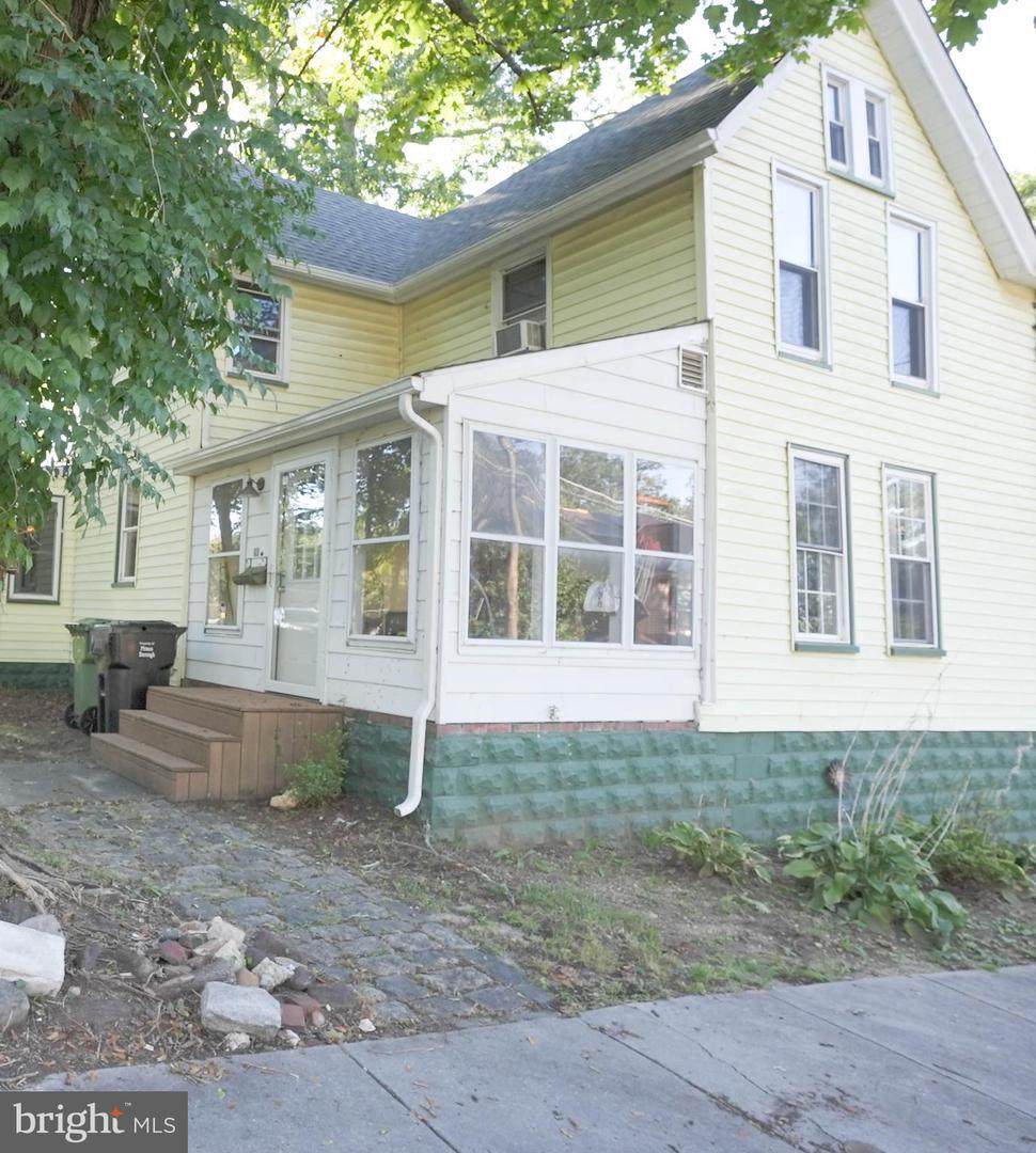 186 West Avenue - Photo 1