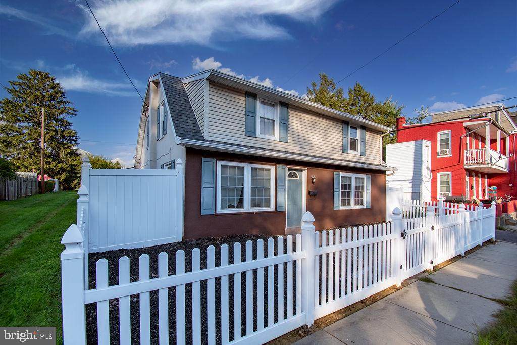 125 6TH Street - Photo 1
