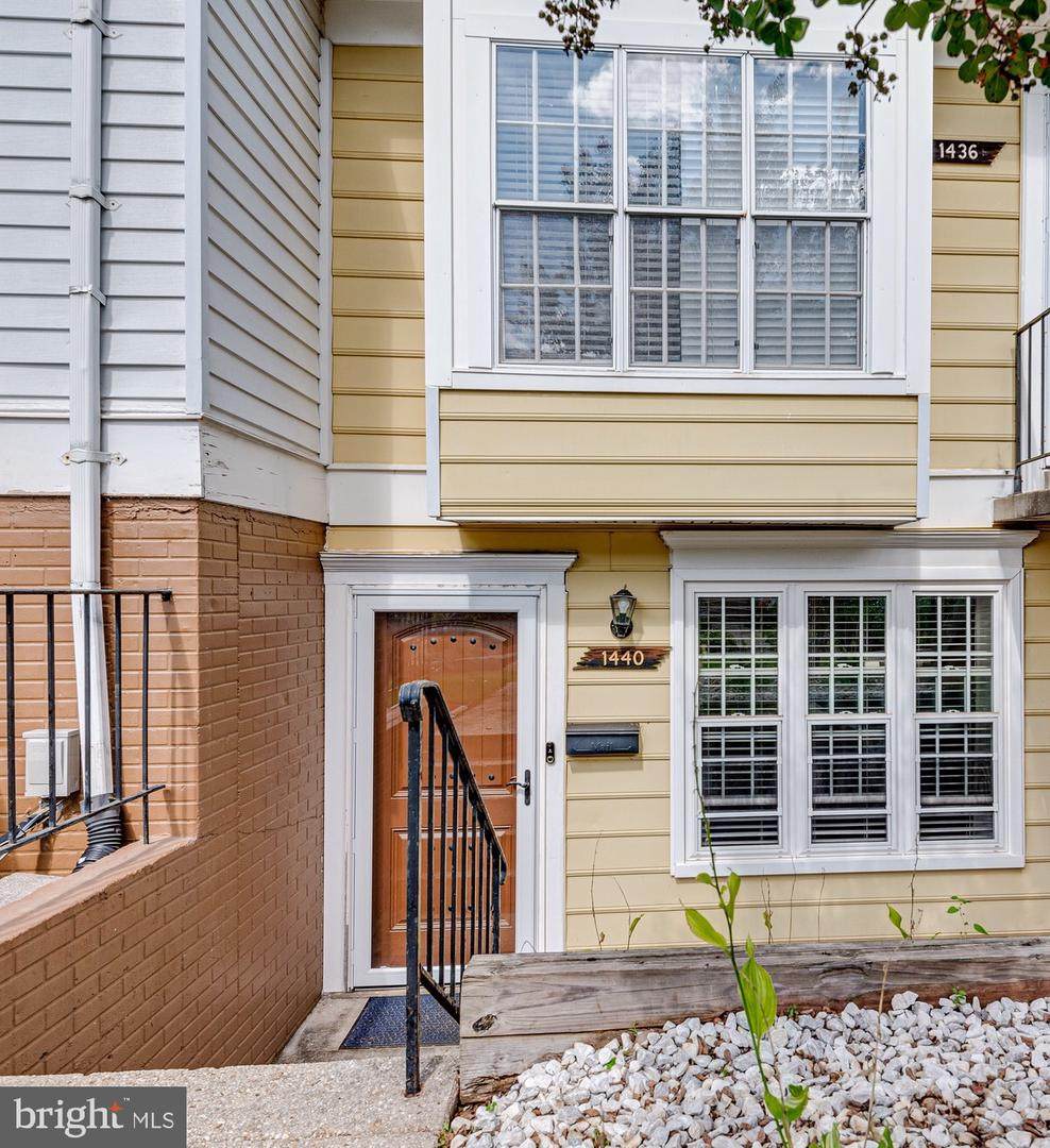 1440 Blockton Court - Photo 1