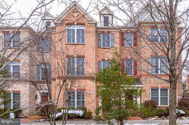 419 Spring Street - Photo 1