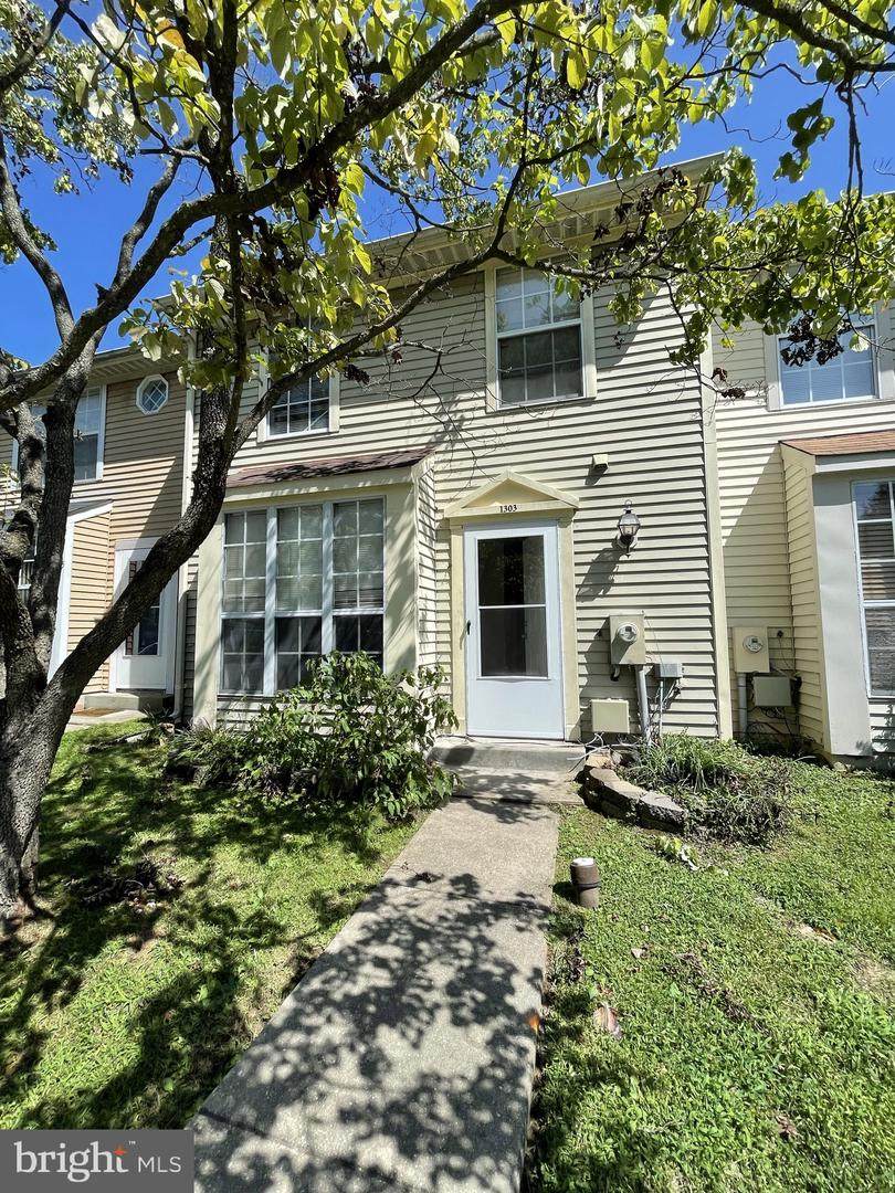 1303 Stockett Square - Photo 1