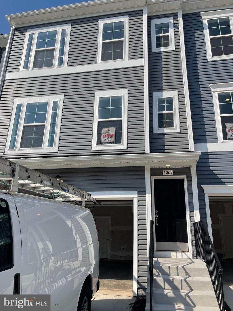 6209 Davinci Street - Photo 1