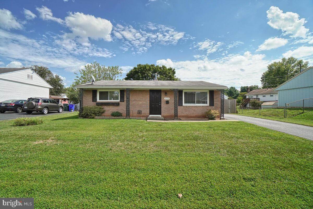428 Center Street - Photo 1