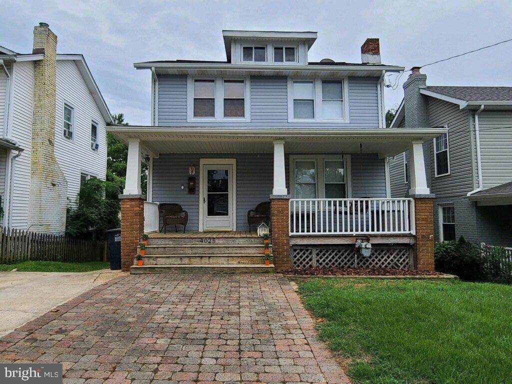 4025 Ingraham Street - Photo 1