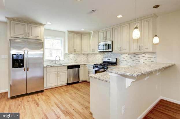 726 50TH Street - Photo 1