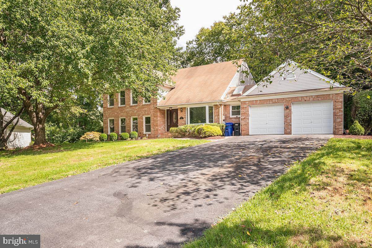 332 Greenhill Way - Photo 1