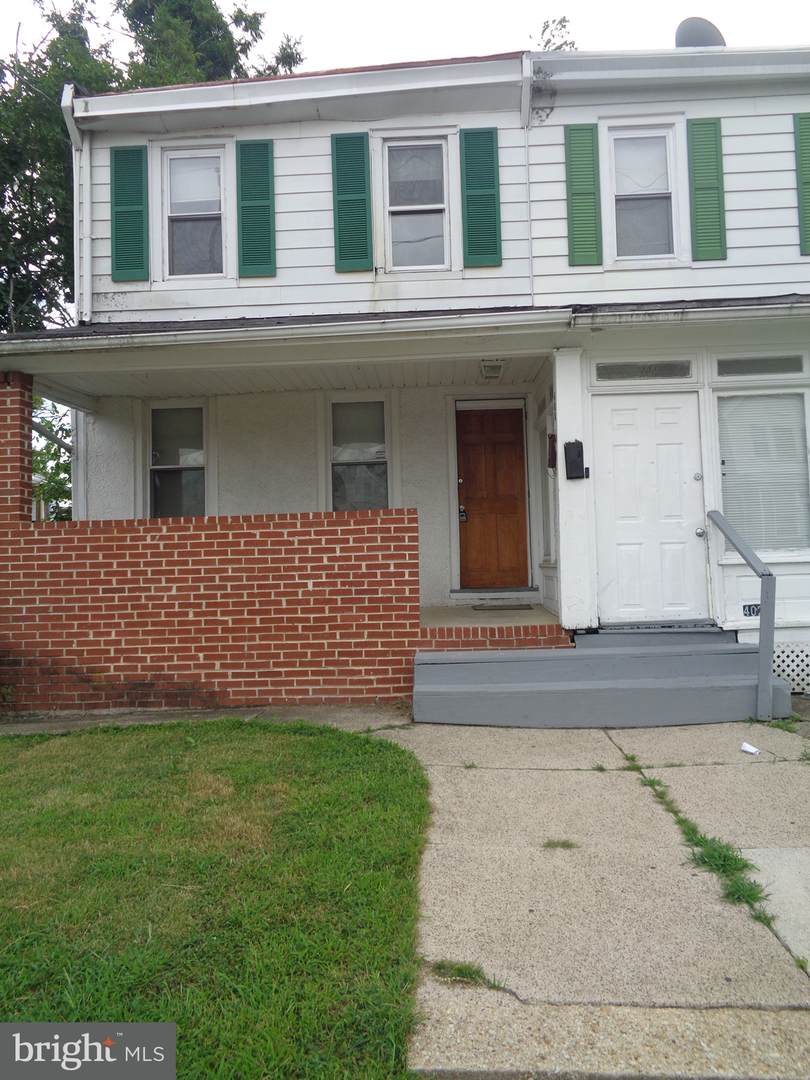 400 35TH ST - Photo 1