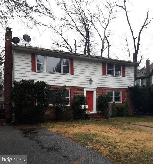 819 Lakeview Avenue - Photo 1