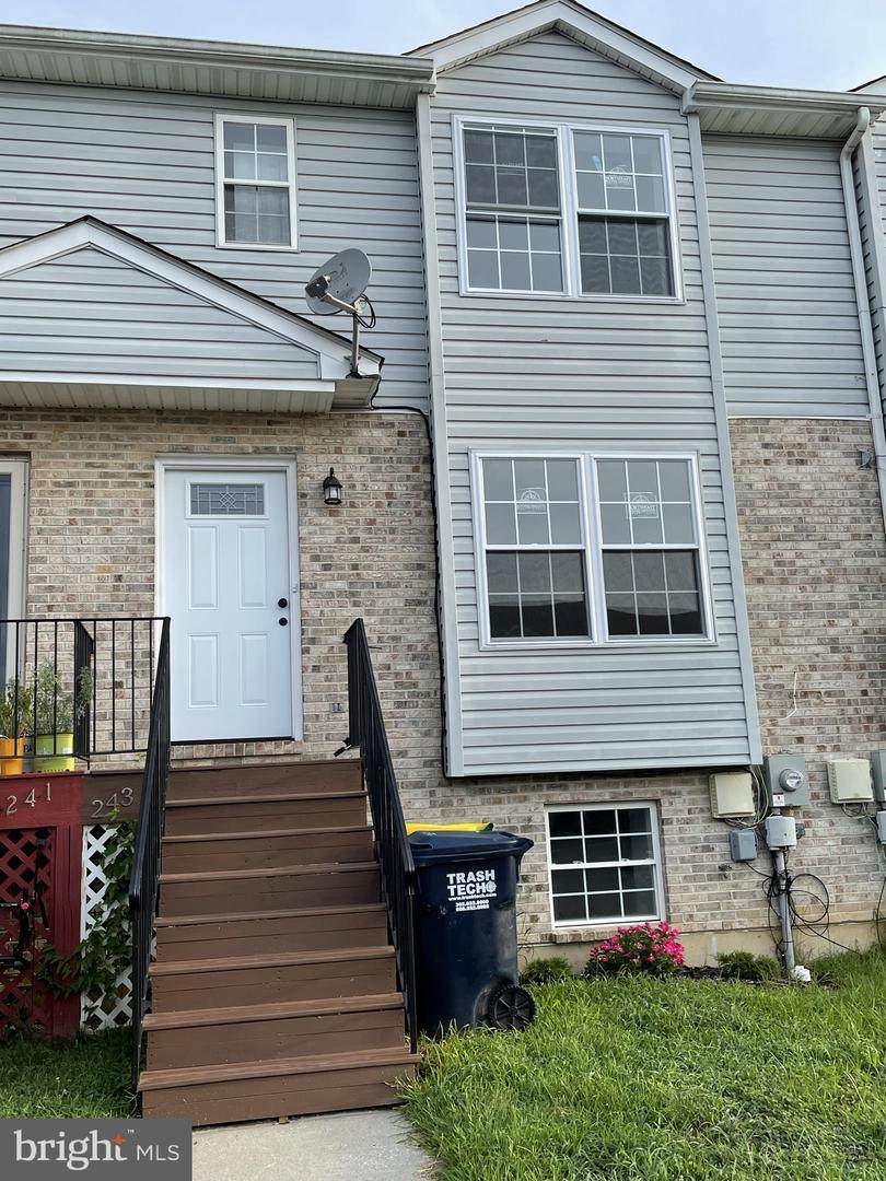 243 Vincent Circle - Photo 1