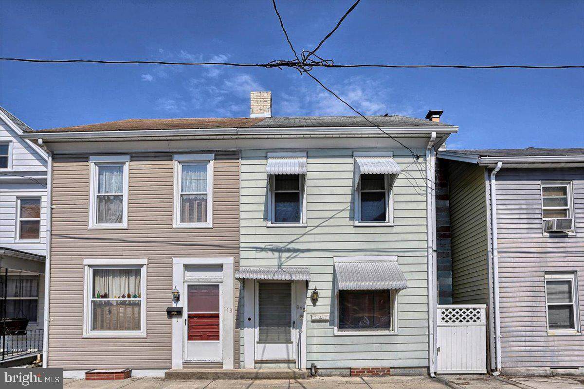 115 Locust Street - Photo 1