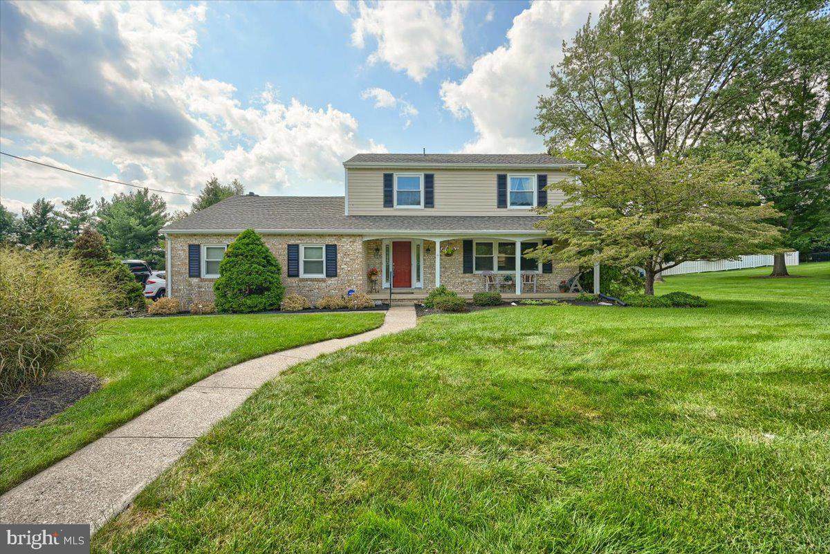 2208 Dover Road - Photo 1