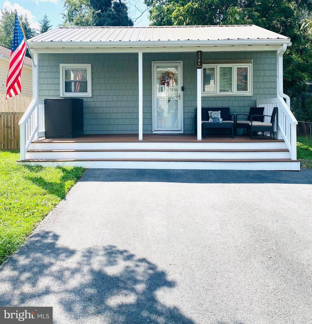 1706 Bentley Road - Photo 1